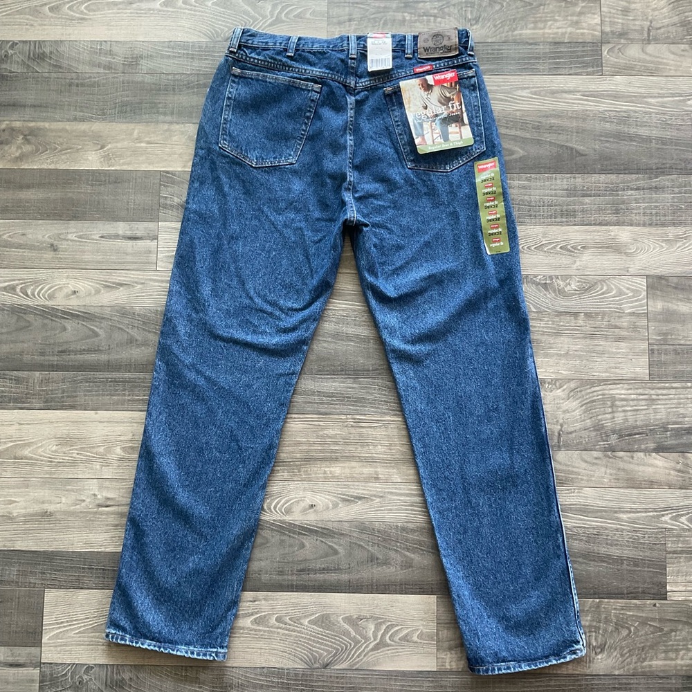 38x32 NWT Wrangler Hero Regular Fit Jeans Men’s Blue Dark Stonewash 96501DS